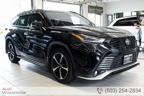 2022 Toyota Highlander.