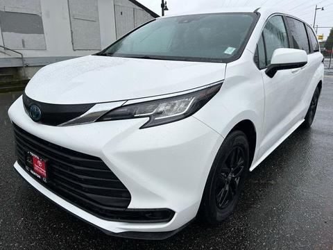 2023 Toyota Sienna.
