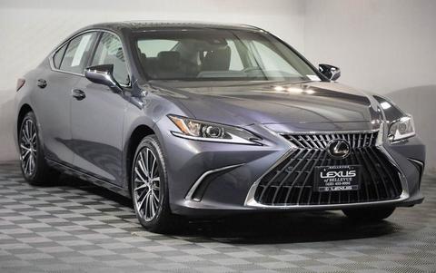 2025 Lexus ES.