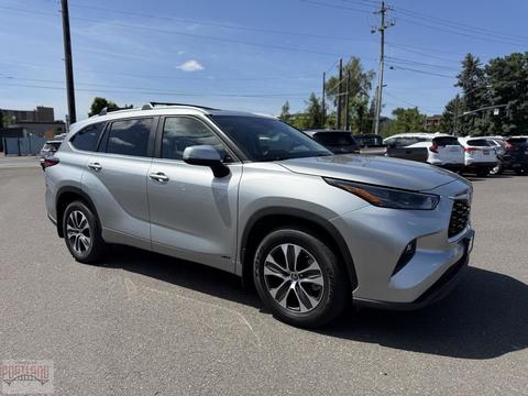 2023 Toyota Highlander.