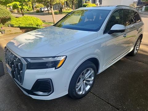 2025 Audi Q7.