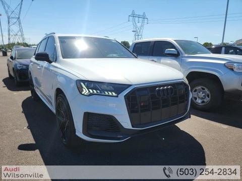 2022 Audi SQ7.