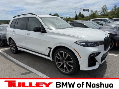 2021 BMW X7.