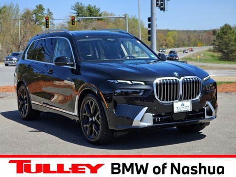 2025 BMW X7.