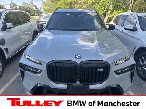 2025 BMW X7.