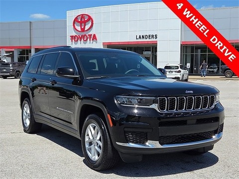 2023 Jeep Grand Cherokee.