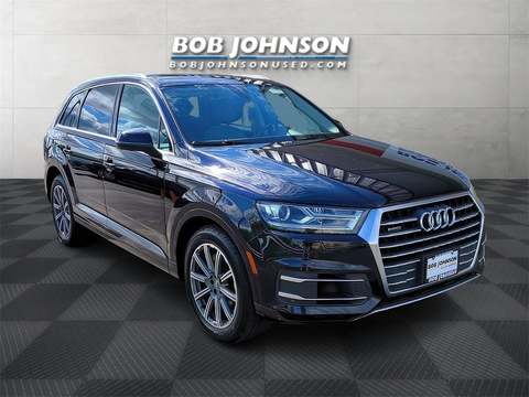 2017 Audi Q7.