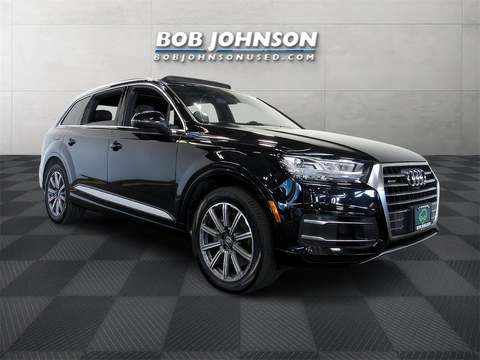 2017 Audi Q7.
