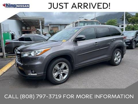 2016 Toyota Highlander.