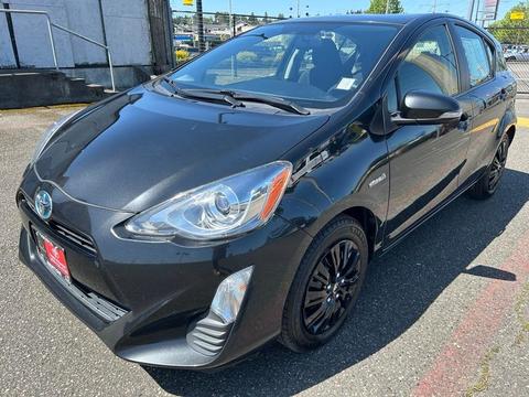2016 Toyota Prius.