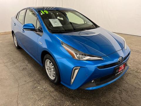 2019 Toyota Prius.