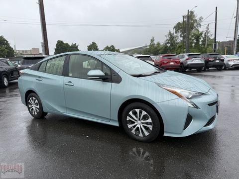 2017 Toyota Prius.