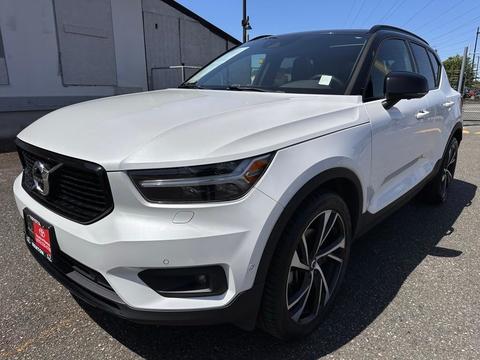 2019 Volvo XC40.