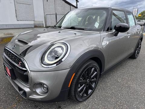 2020 Mini Cooper Hbks.