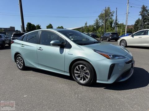 2019 Toyota Prius.