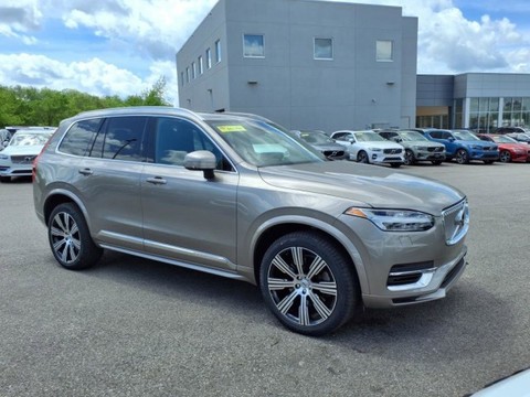 2021 Volvo XC90.
