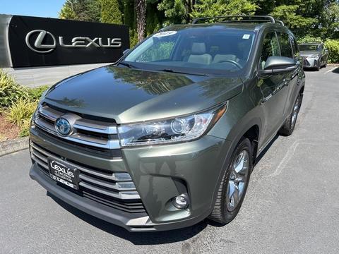 2019 Toyota Highlander.