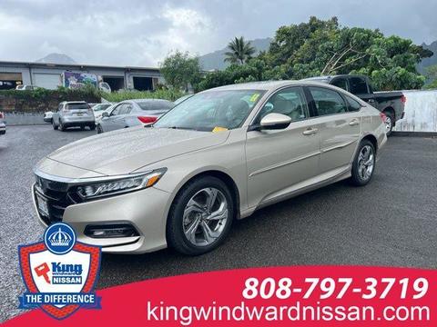 2018 Honda Accord.
