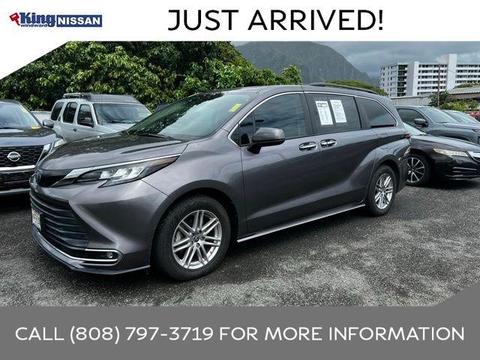 2022 Toyota Sienna.