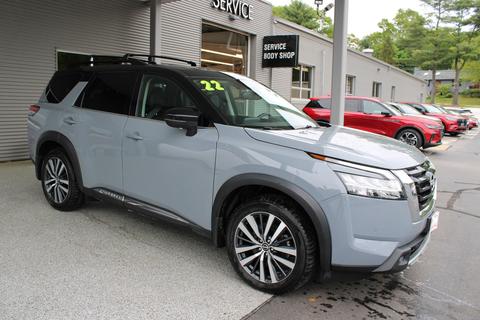 2022 Nissan Pathfinder.