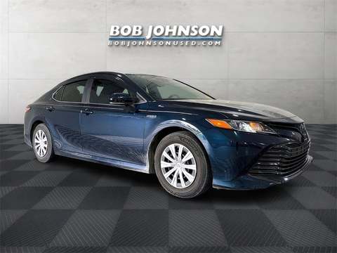 2019 Toyota Camry.
