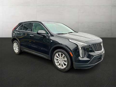 2023 Cadillac XT4.