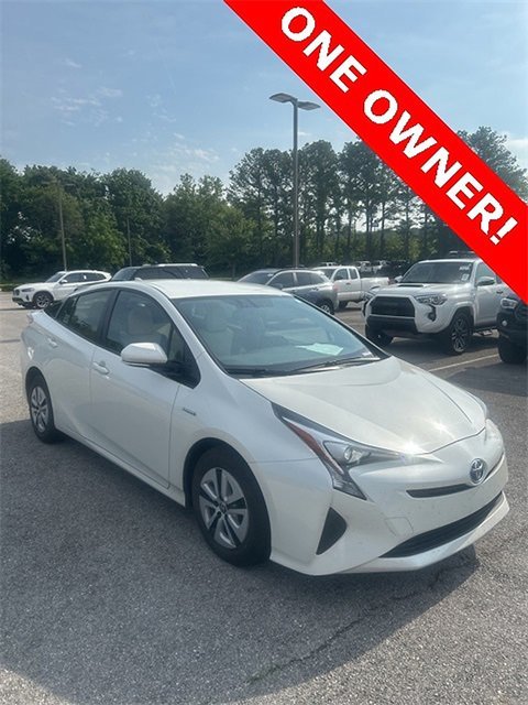 2016 Toyota Prius.