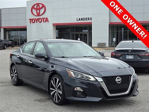 2020 Nissan Altima.