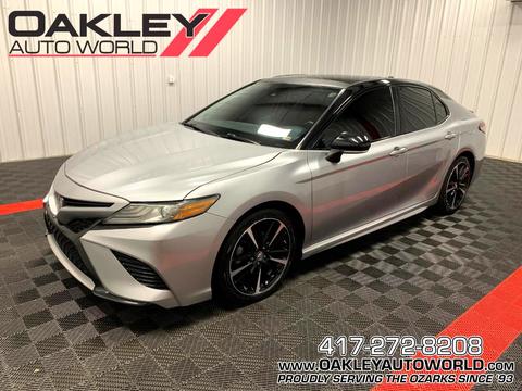 2019 Toyota Camry.