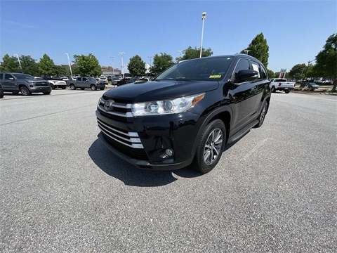 2019 Toyota Highlander.