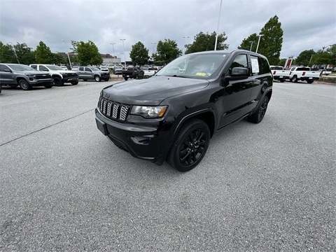 2021 Jeep Grand Cherokee.