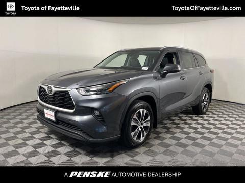 2024 Toyota Highlander.