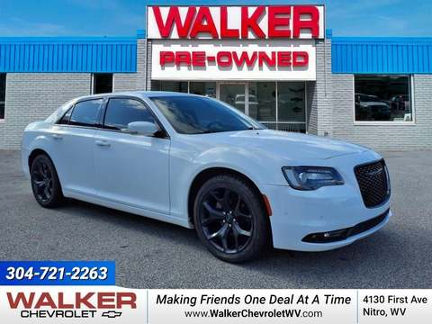 2021 Chrysler 300.