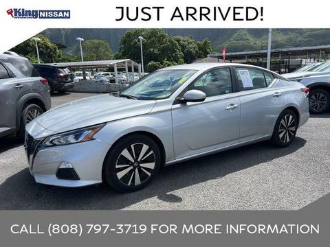 2022 Nissan Altima.