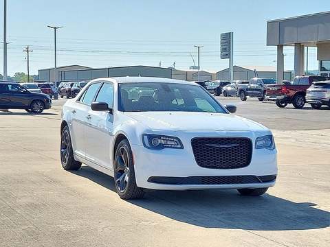 2023 Chrysler 300.