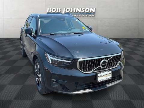 2023 Volvo XC40.