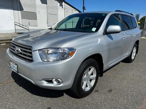2010 Toyota Highlander.