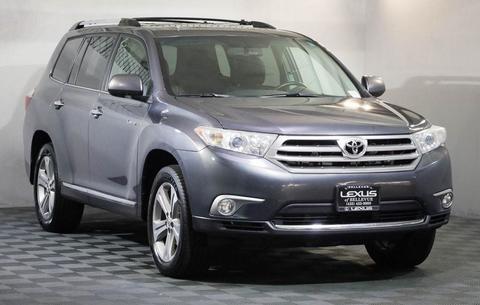 2013 Toyota Highlander.