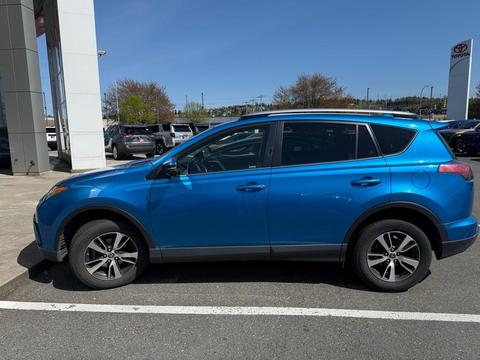 2018 Toyota RAV4.