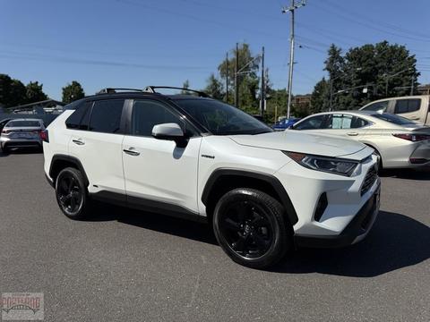 2019 Toyota RAV4.