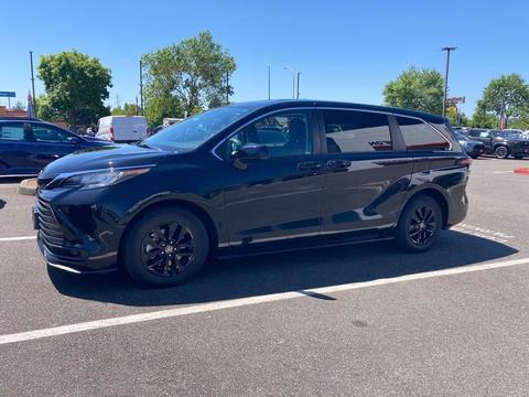 2022 Toyota Sienna.
