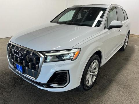2025 Audi Q7.