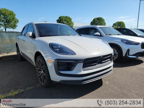 2023 Porsche Macan.