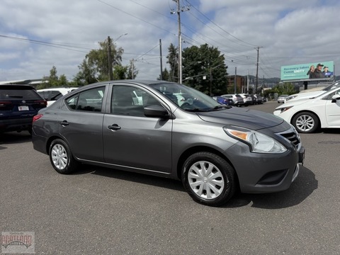 2016 Nissan Versa Sdn.