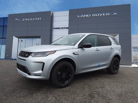 2024 Land Rover Discovery.