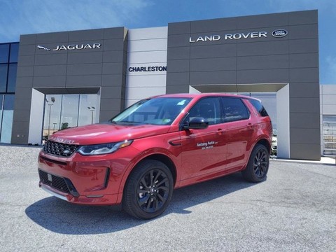 2024 Land Rover Discovery.