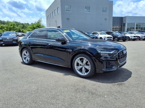 2023 Audi Q8.