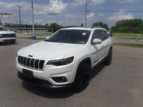 2019 Jeep Cherokee.