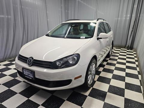 2013 Volkswagen Jetta.