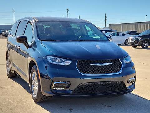 2024 Chrysler Pacifica.